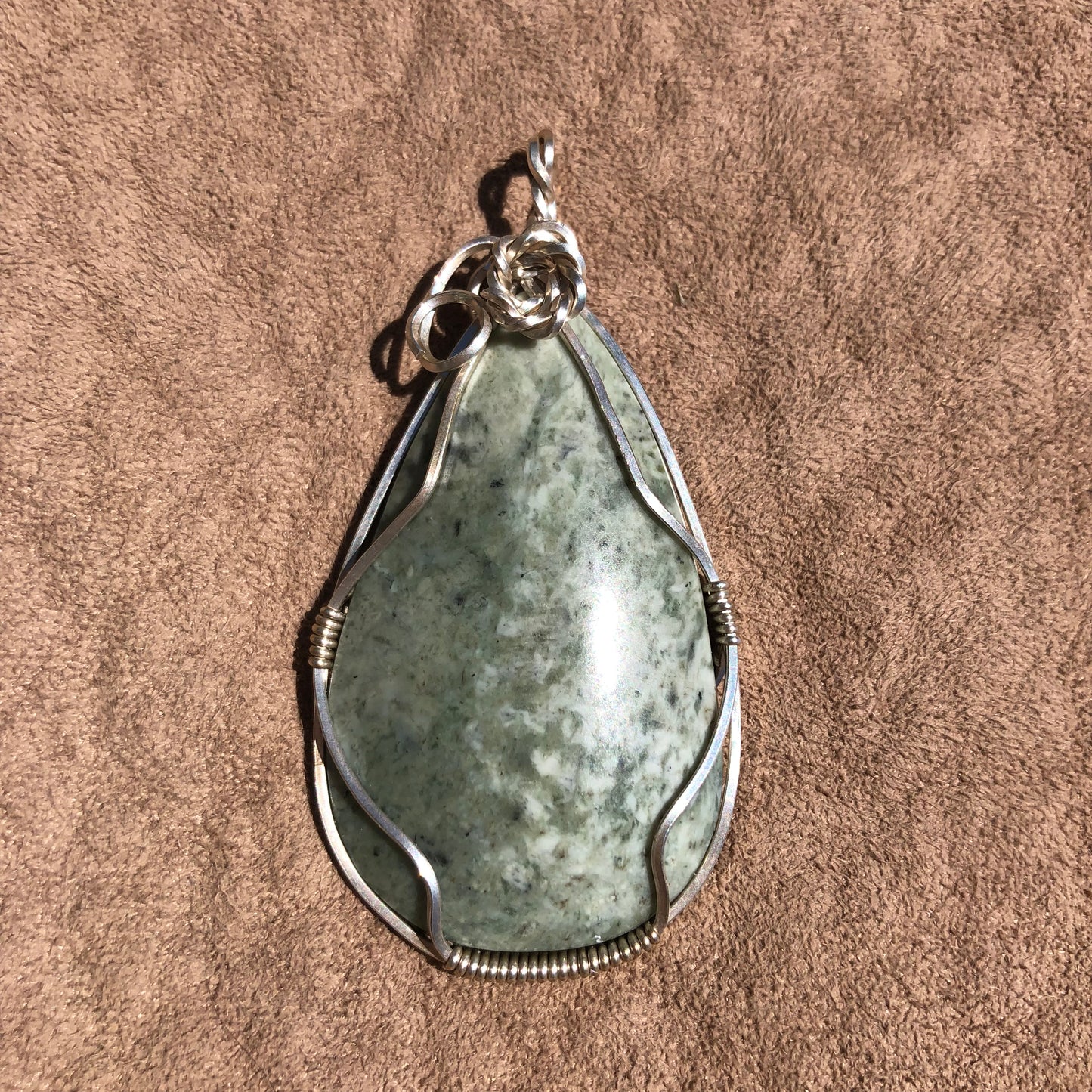 4th Chakra Wire Wrap Light Green Jade