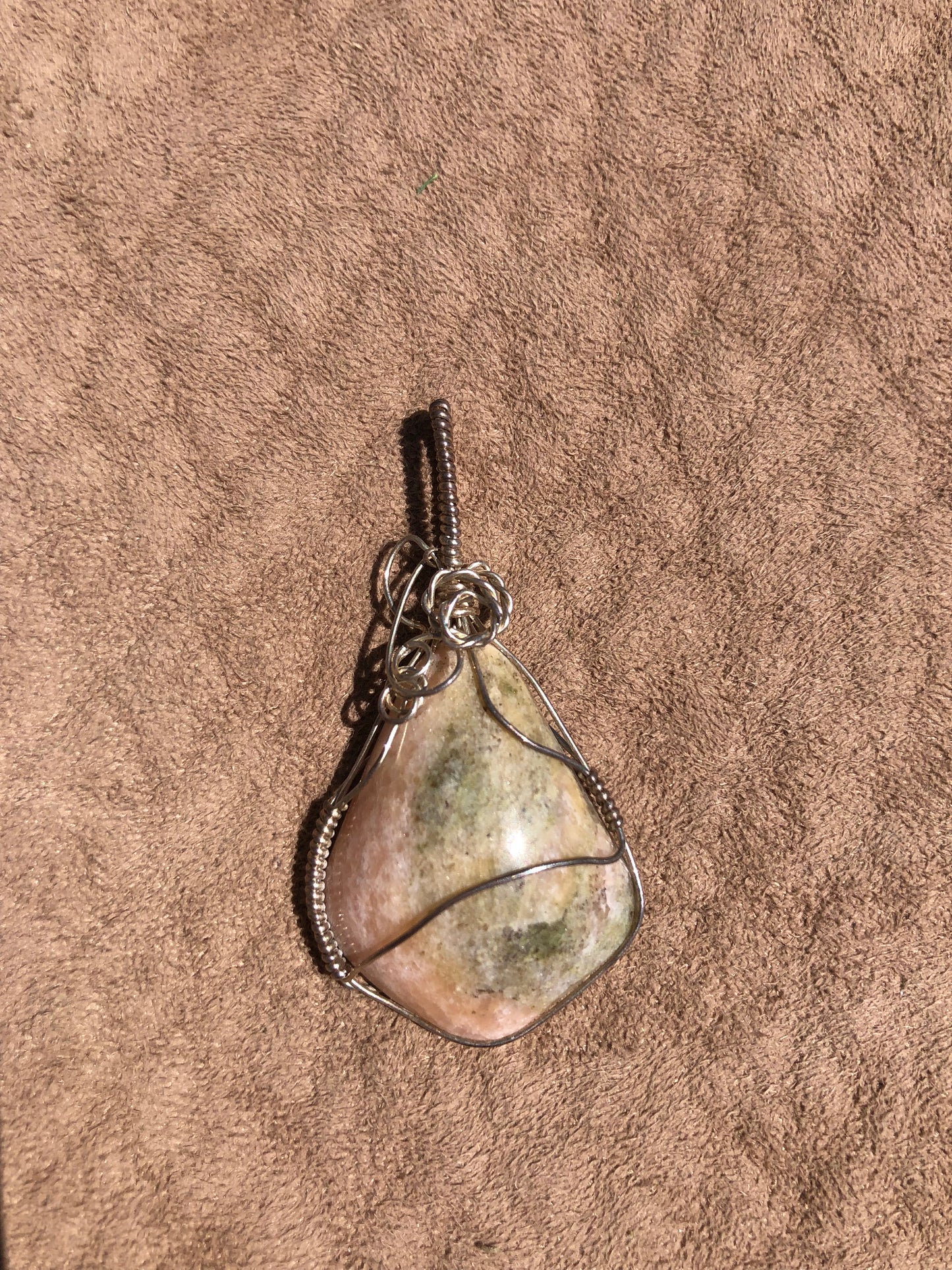 4th Chakra Wire Wrap Thulite